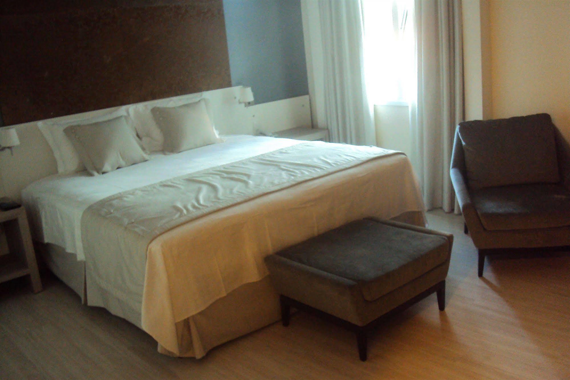 Locanda Hotel โนวูอัมบูร์โก ภายนอก รูปภาพ
